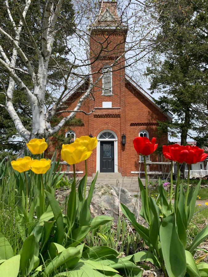 Holiday home The Edward County Church, A Unique Escape *